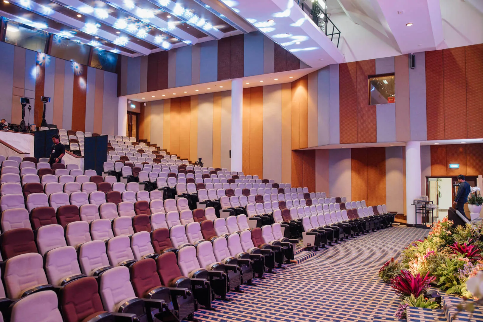 Auditorium_DS2_3410