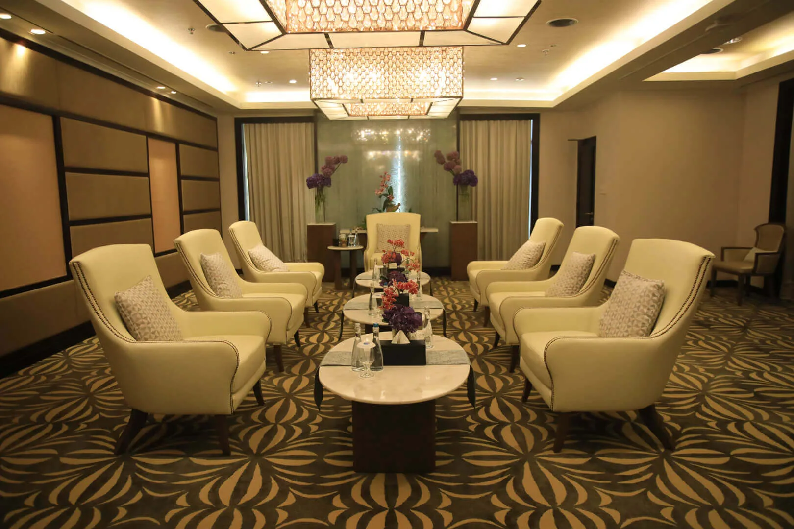 Bali VIP Lounge _ IMG_0231_1